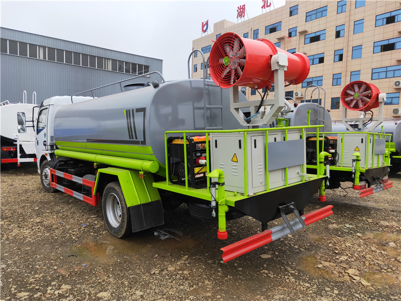 國(guó)六8方霧炮車