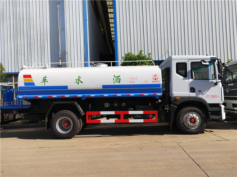 國(guó)六10噸12噸灑水車