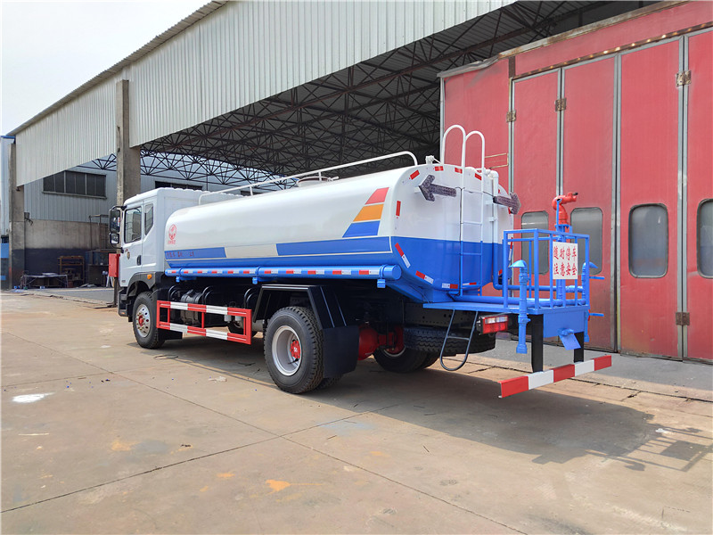 國六15方東風(fēng)D9灑水車