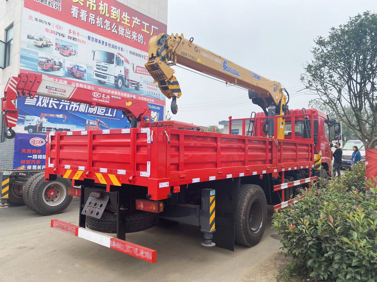 國(guó)六東風(fēng)華神F5徐工8噸直臂隨車吊